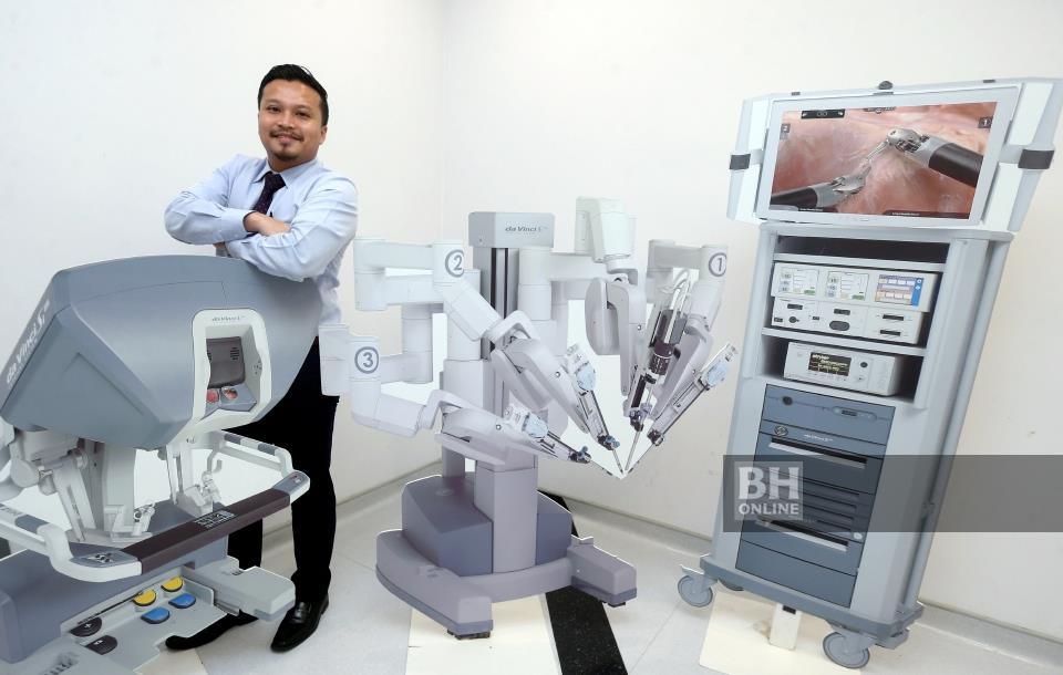 Robot bedah pesakit